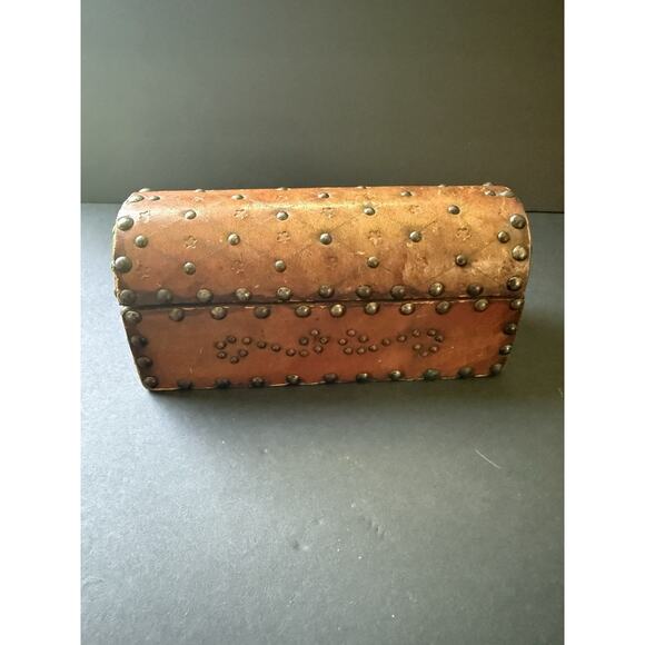 VTG Leather Covered Barrel Top Studded Decorative Treasure Chest Spanish Revival